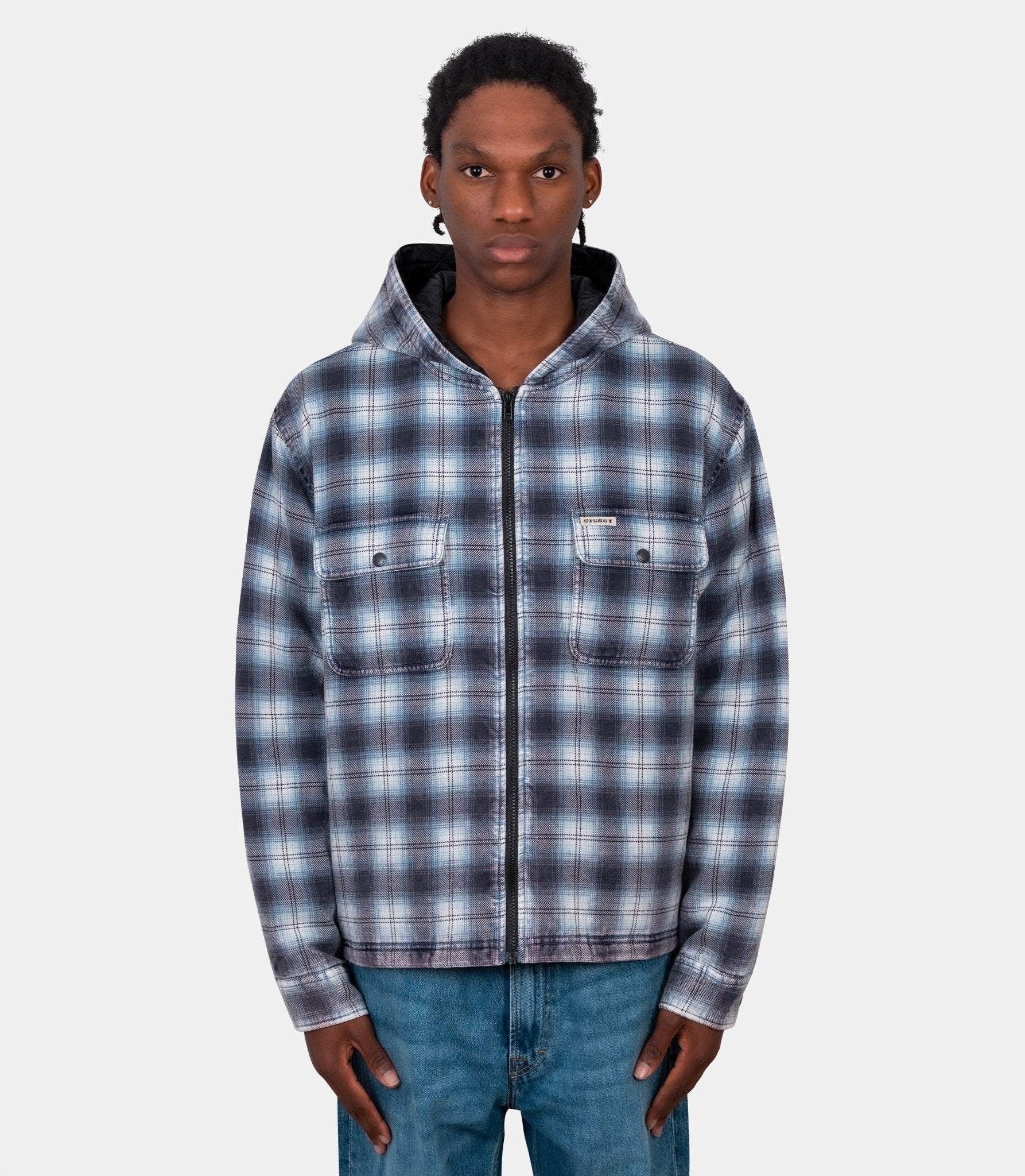 Chemise à capuche zippée