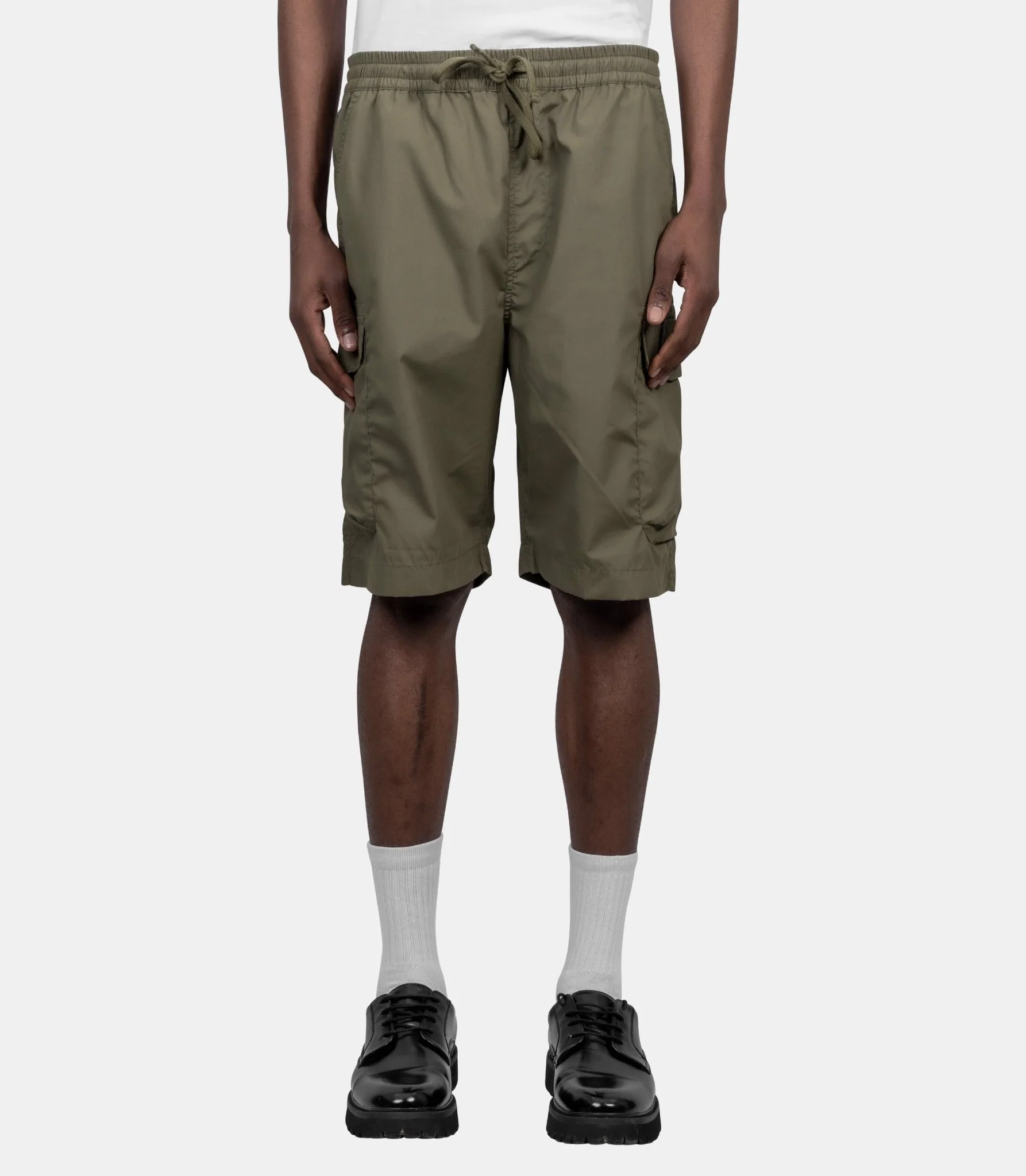 Short parachute