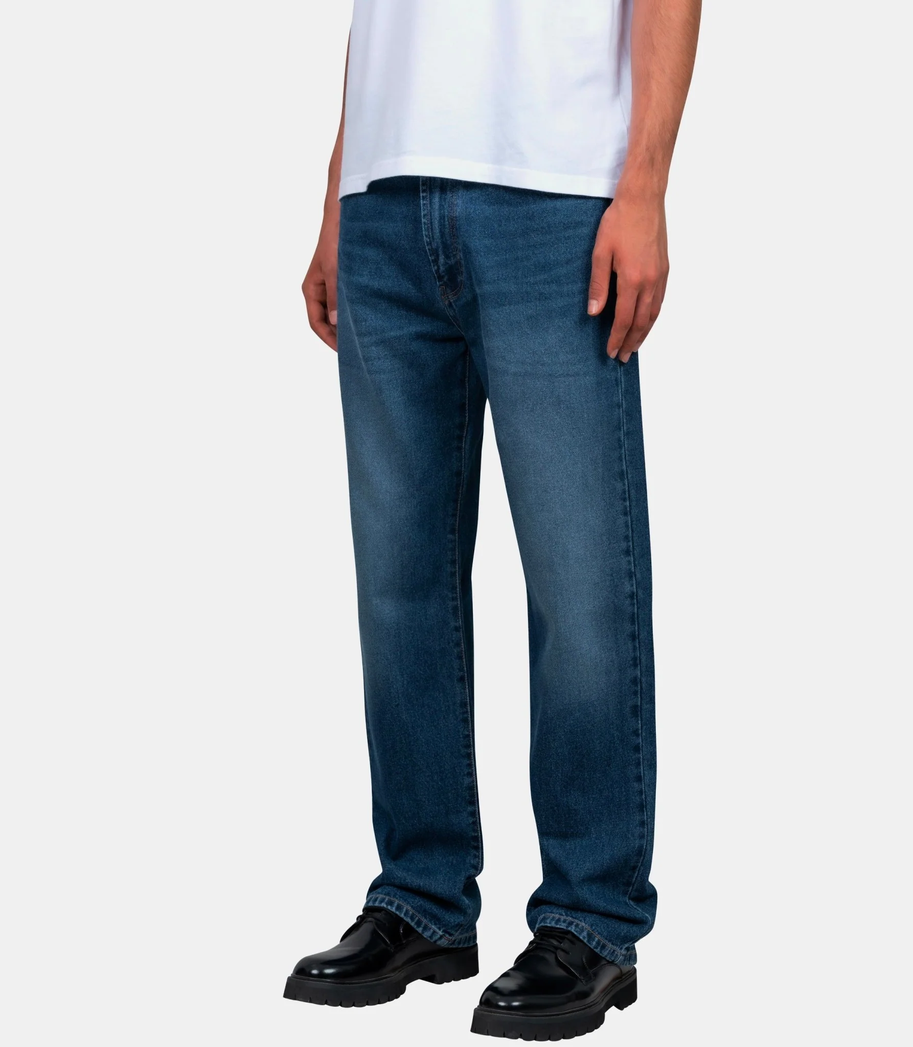 Back pocket pleasures - Image 3