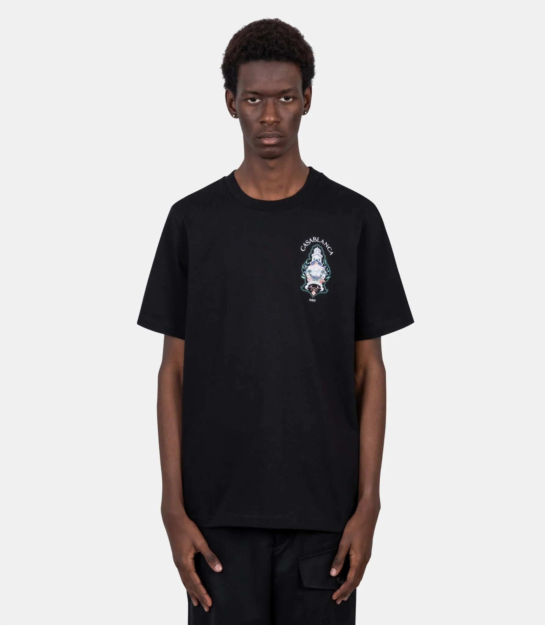 T-shirt hotel emblem