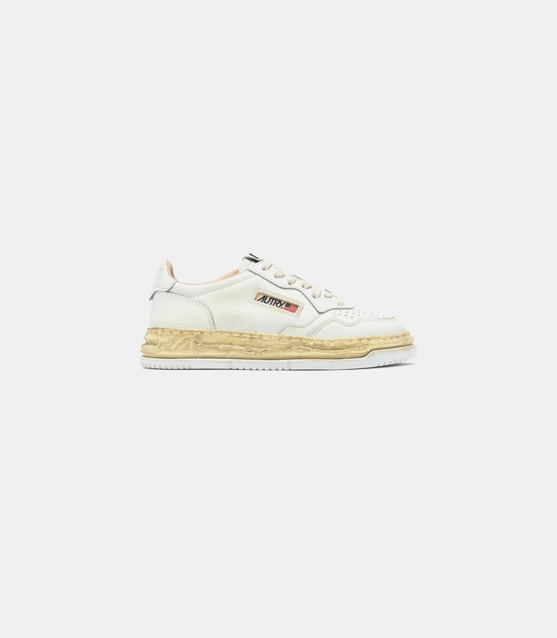 Medalist super vintage low x maison mihara yasuhiro
