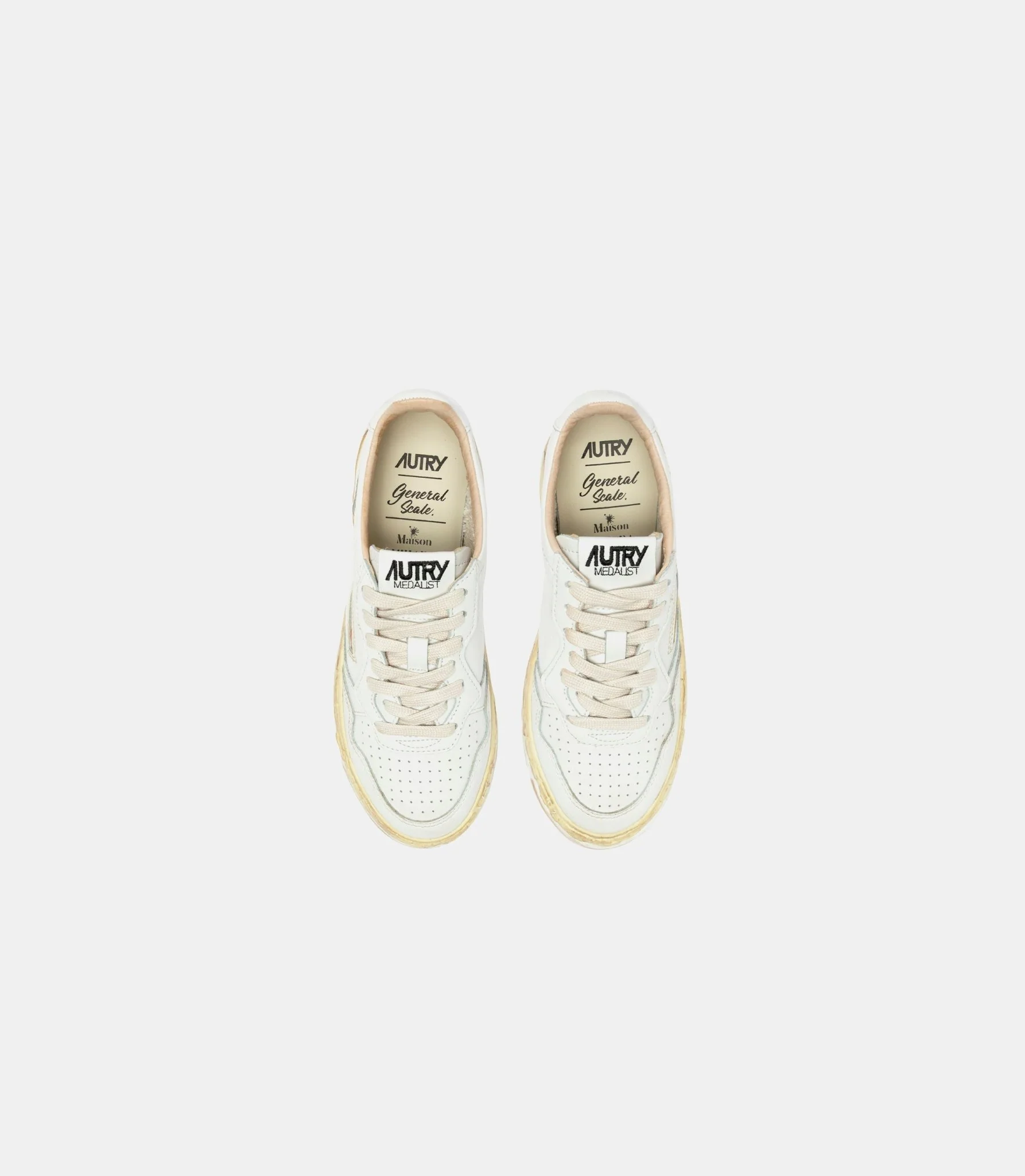 Medalist super vintage low x maison mihara yasuhiro - Image 4