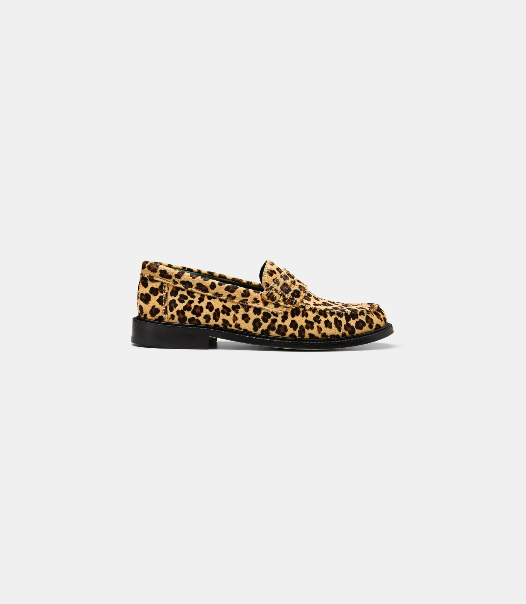 Moccasin yardee loafer